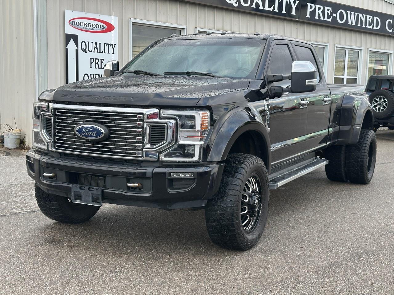 2022 Ford F-450 Super Duty DRW KING RANCH 4WD CREW CAB 8' BOX Photo