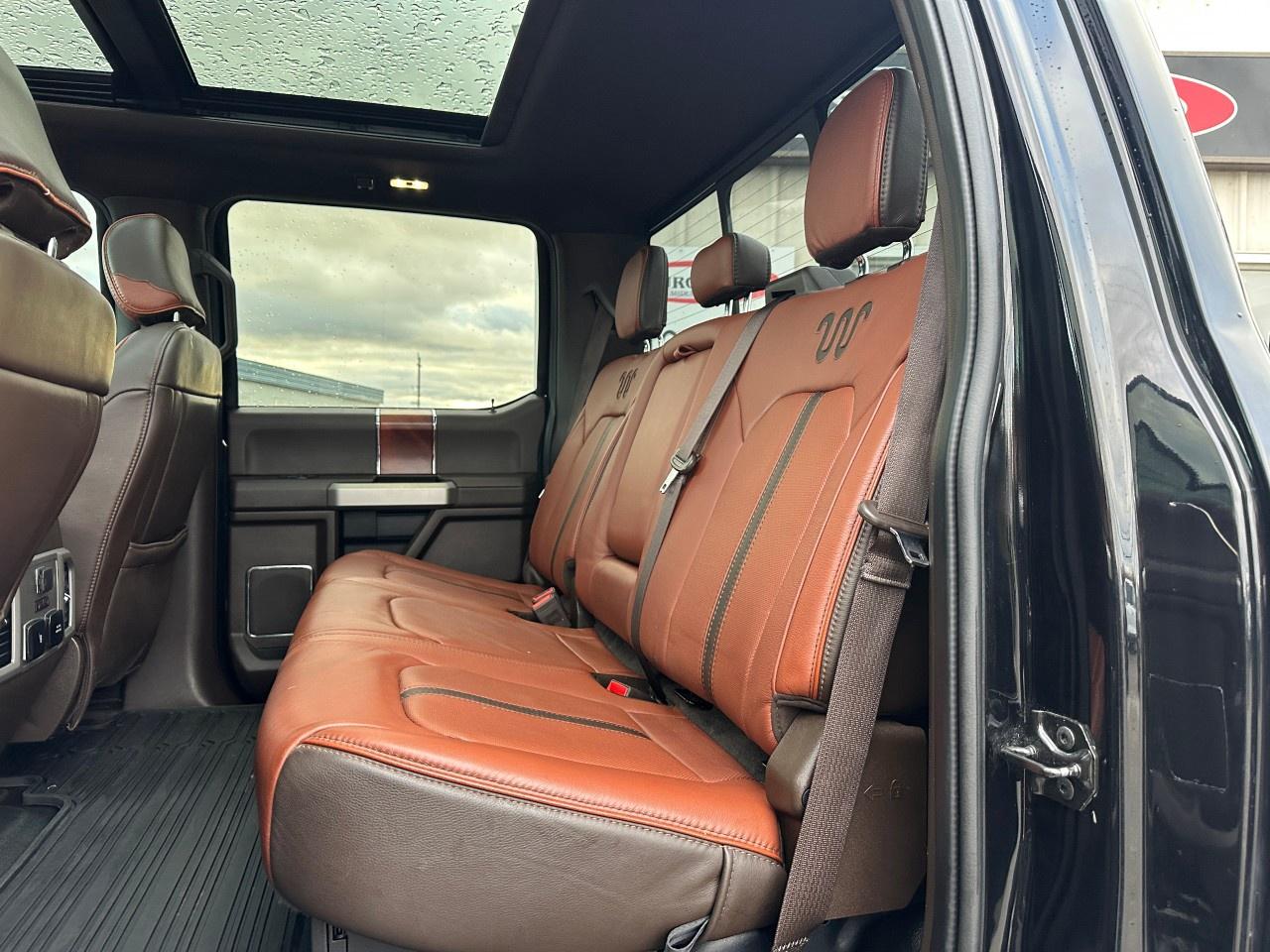 2022 Ford F-450 Super Duty DRW KING RANCH 4WD CREW CAB 8' BOX Photo