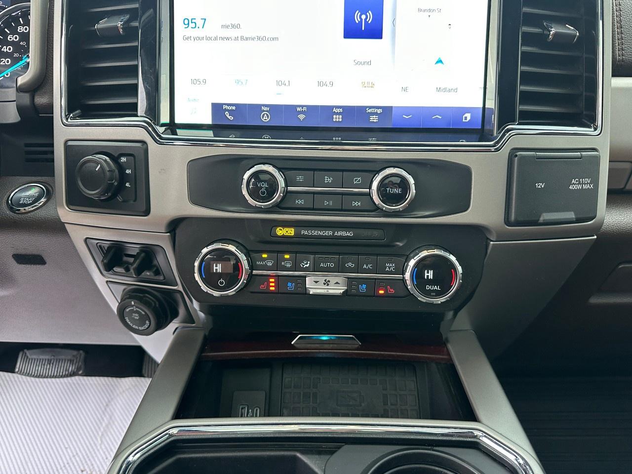 2022 Ford F-450 Super Duty DRW KING RANCH 4WD CREW CAB 8' BOX Photo