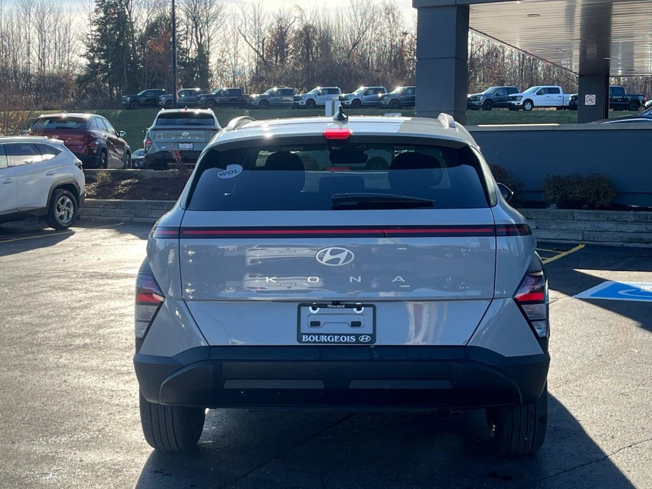 2026 Hyundai KONA 2.0L Preferred FWD Photo4