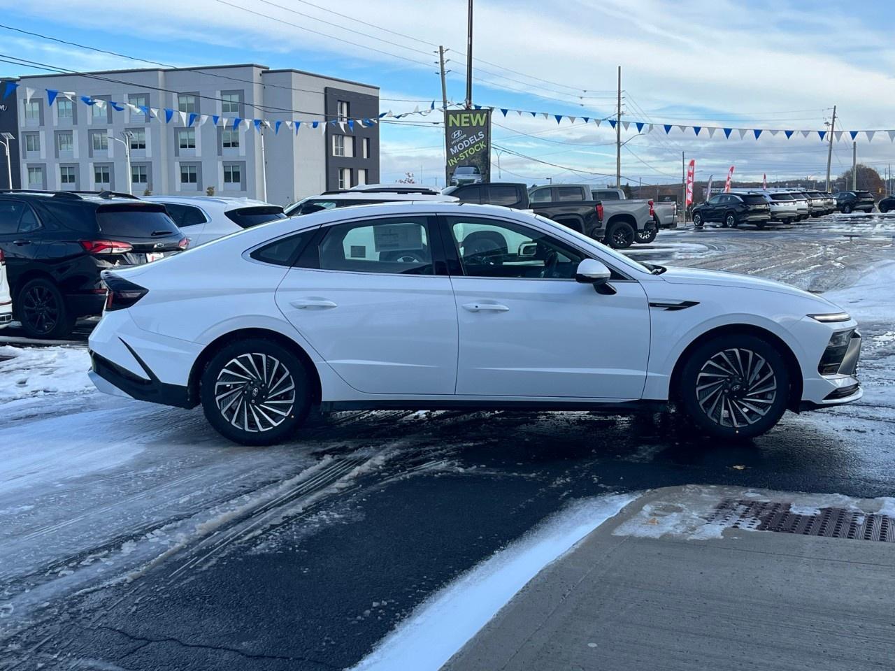 2026 Hyundai Sonata Hybrid Preferred-Trend FWD Photo