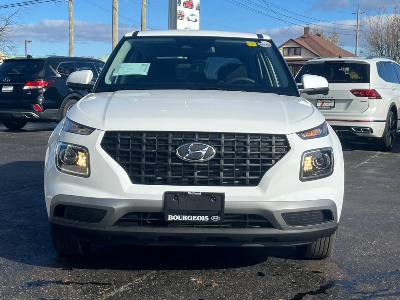 2026 Hyundai Venue Essential IVT Photo