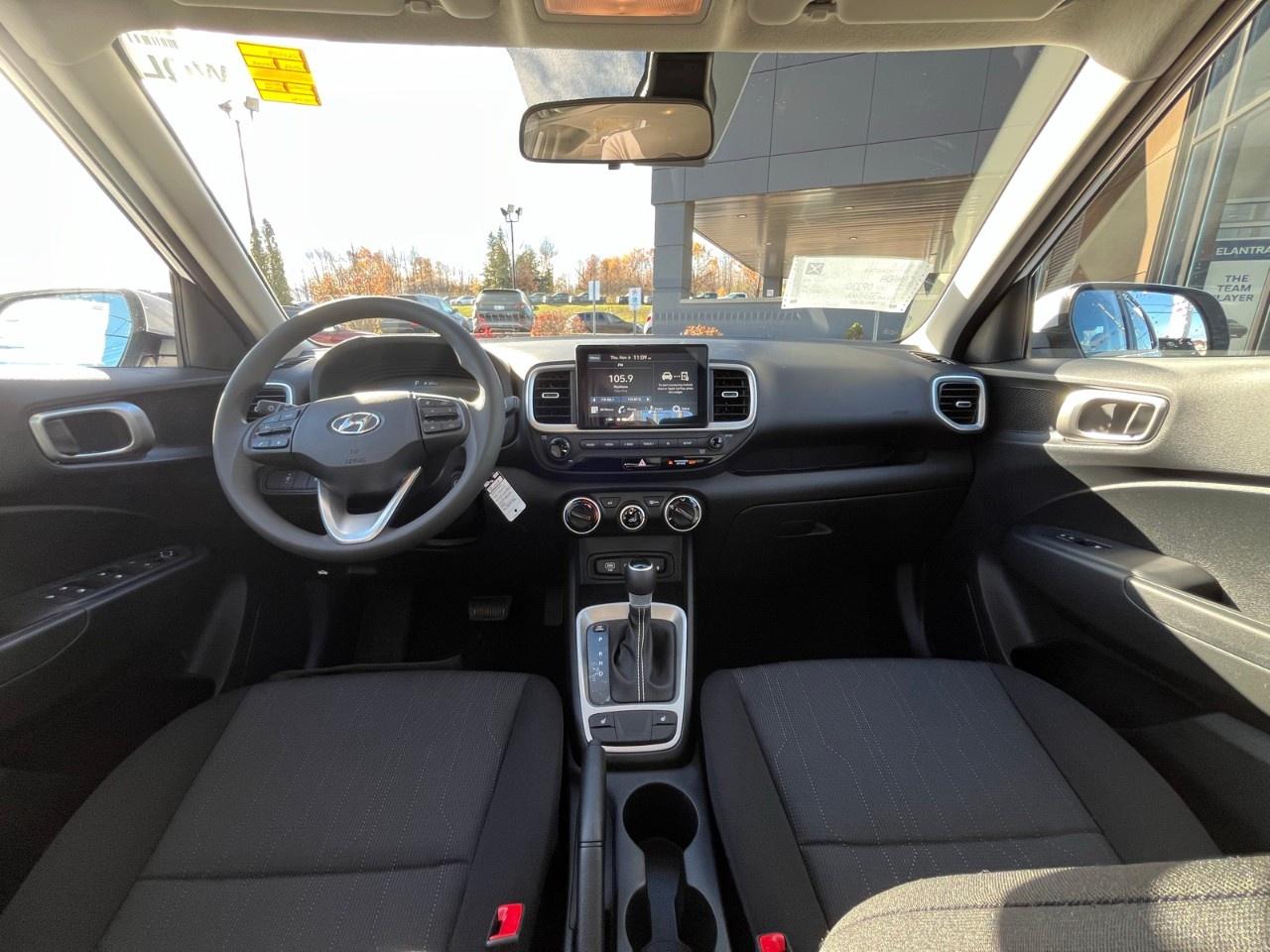 2026 Hyundai Venue Essential IVT Photo