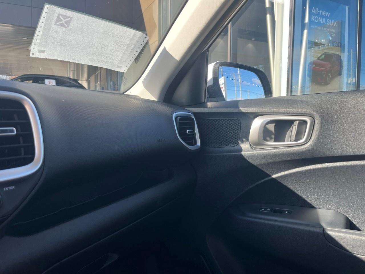 2026 Hyundai Venue Essential IVT Photo