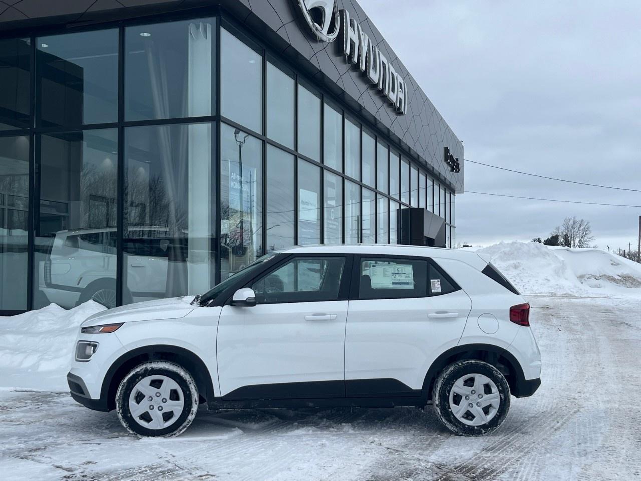 2026 Hyundai Venue Essential IVT Photo