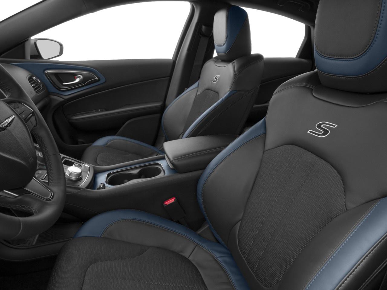 2015 Chrysler 200 4dr Sdn C FWD Photo