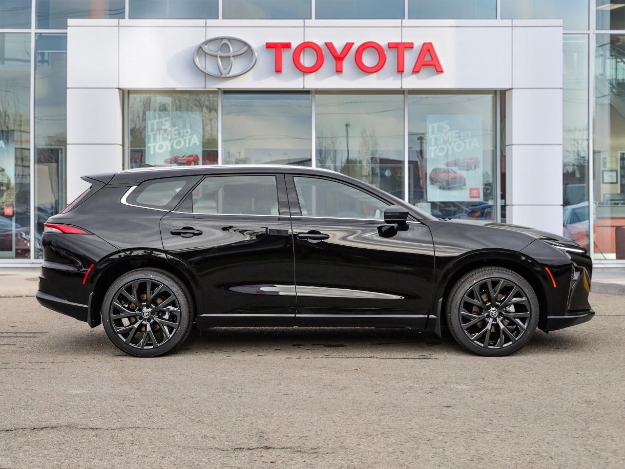 2025 Toyota Crown Signia Limited $2000 IN TOTAL SAVINGS!! Photo