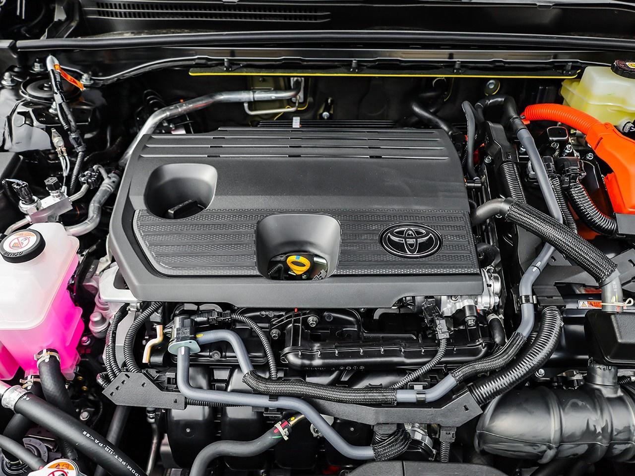 2025 Toyota Crown Signia Limited $2000 IN TOTAL SAVINGS!! Photo