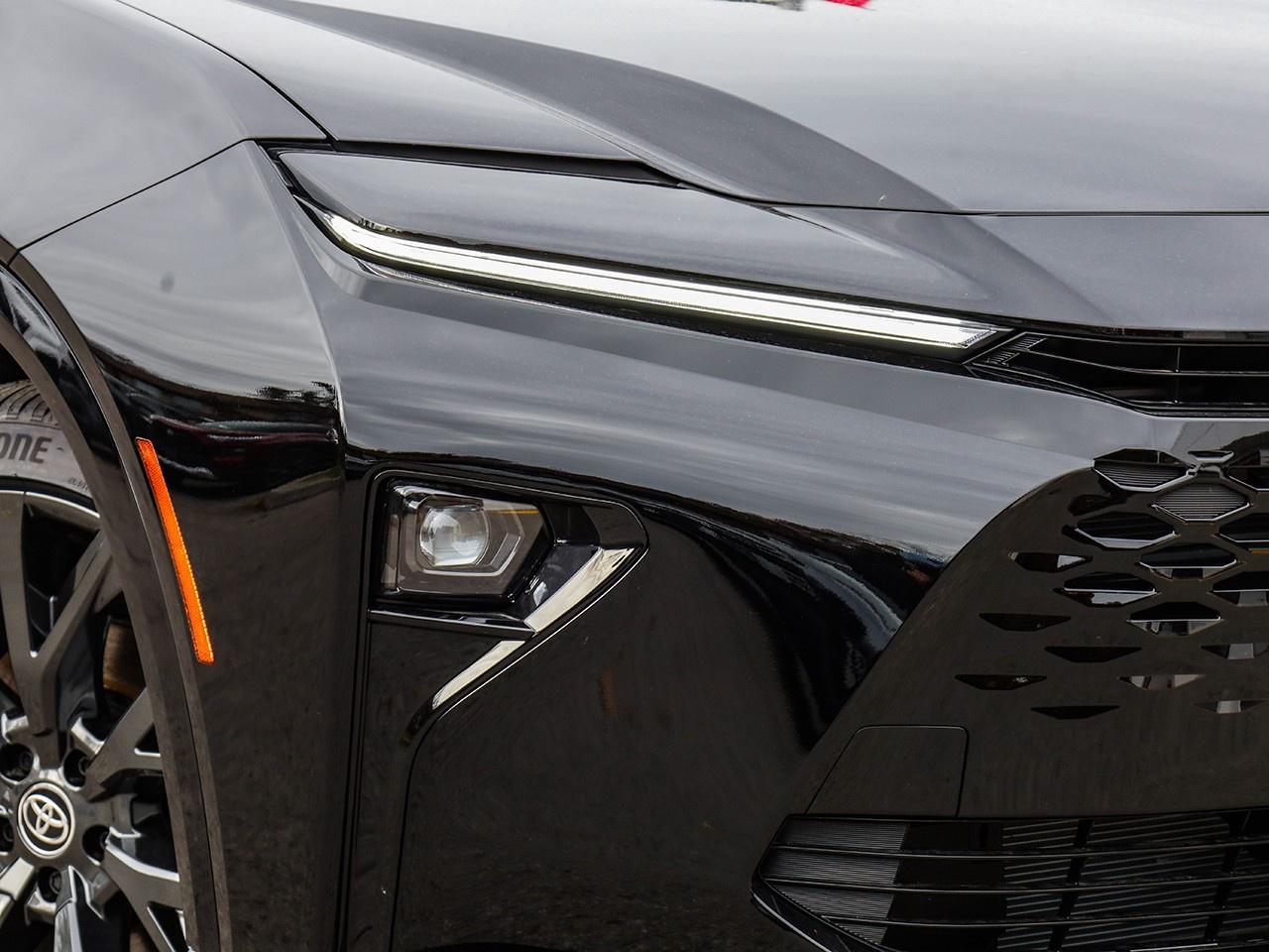 2025 Toyota Crown Signia Limited $2000 IN TOTAL SAVINGS!! Photo