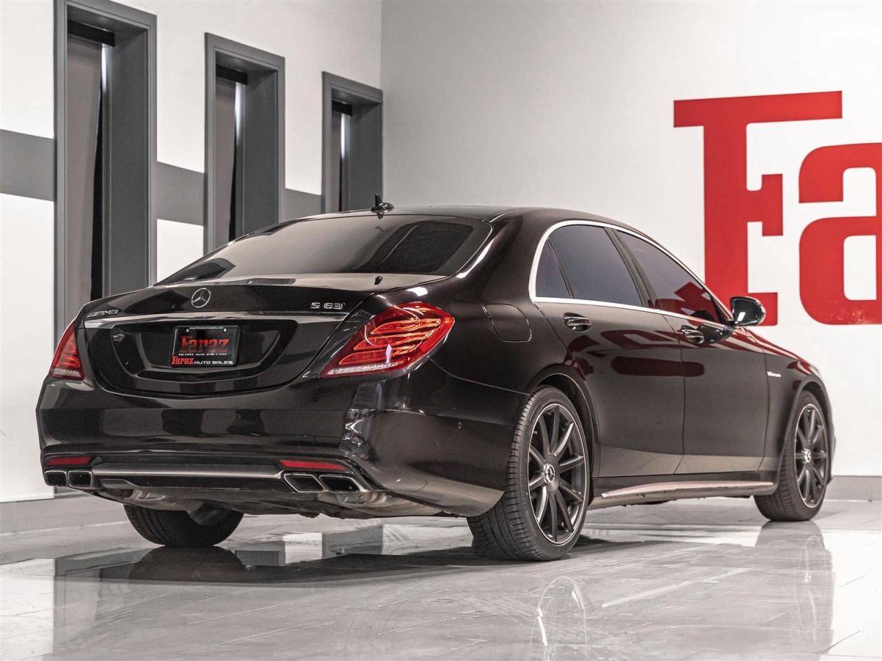 2015 Mercedes-Benz S63 AMG S 63|LWB|NIGHTVISION|CHAUFFUER|HEADS-UP|DESIGNO PAINT Photo2