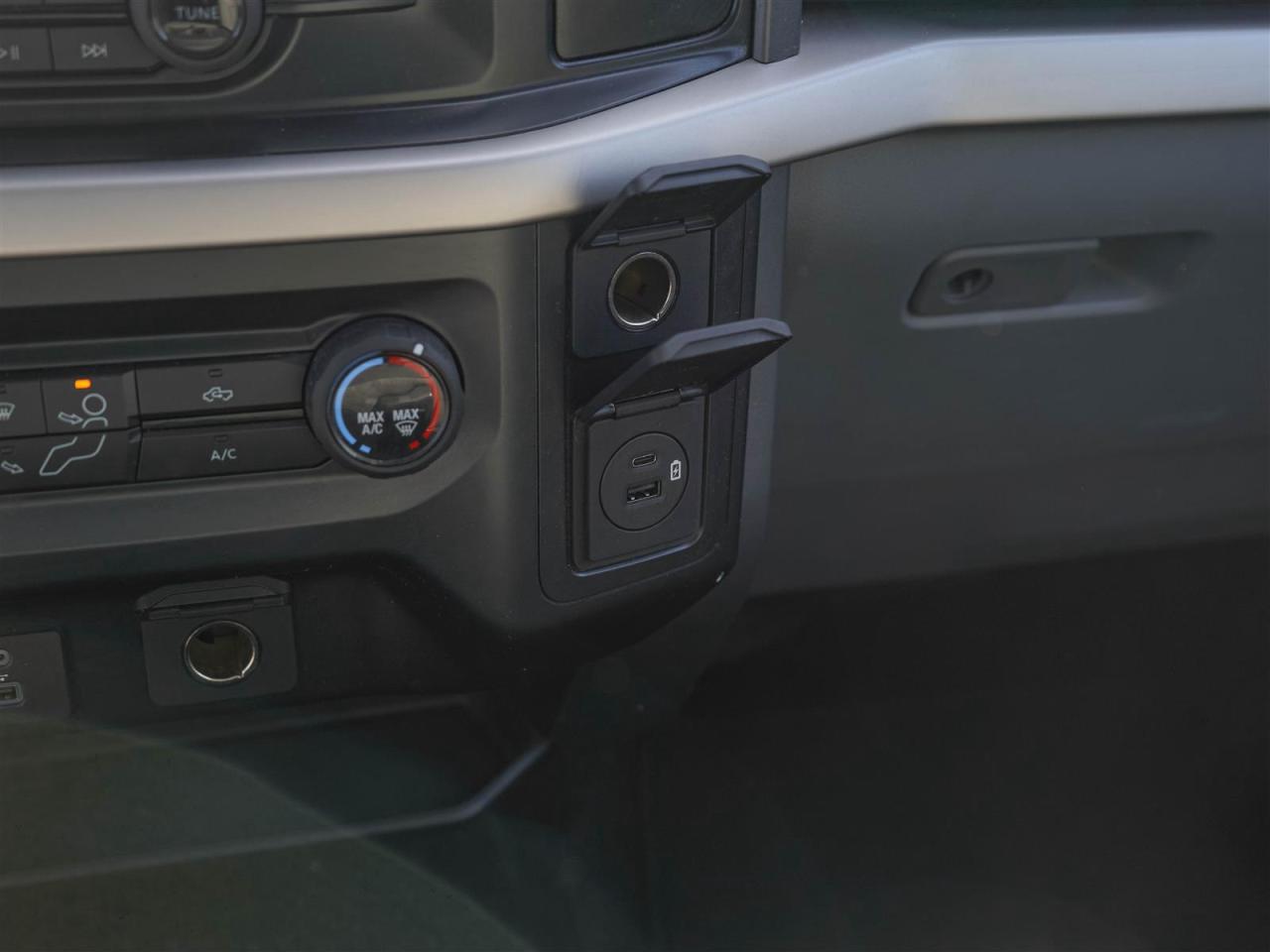 2021 Ford F-150 XLT SUPERCAB 4X4 | XTR | TOW PKG | NO ACCIDENTS Photo