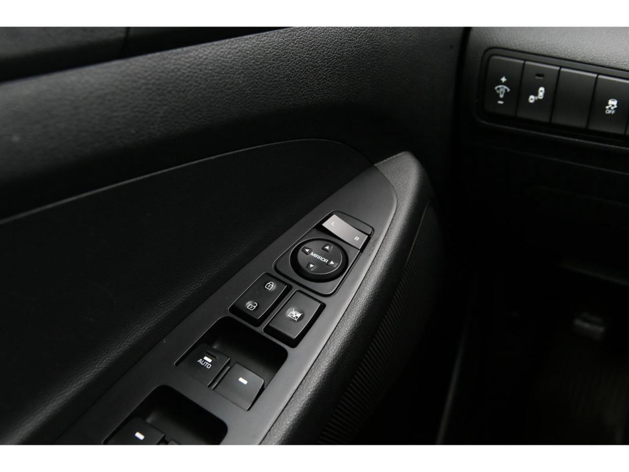 2016 Hyundai Tucson SE Photo