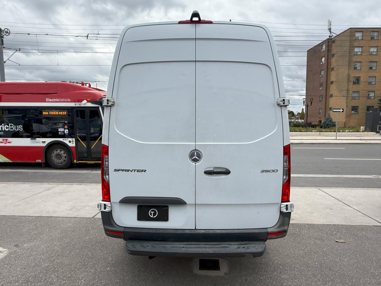 2020 Mercedes-Benz Sprinter 2500 144-in Photo3