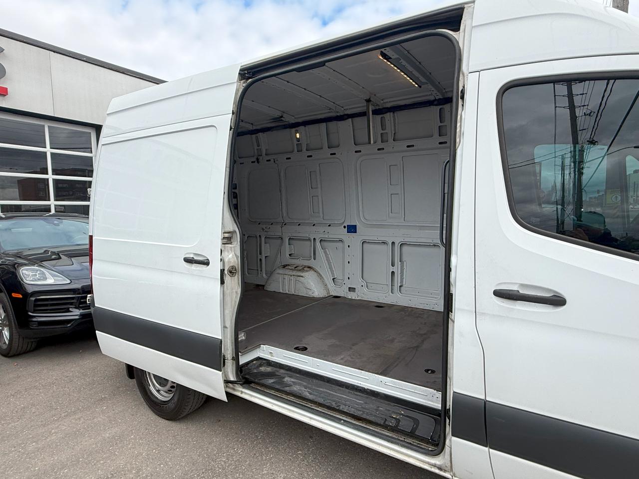 2020 Mercedes-Benz Sprinter 2500 144-in Photo