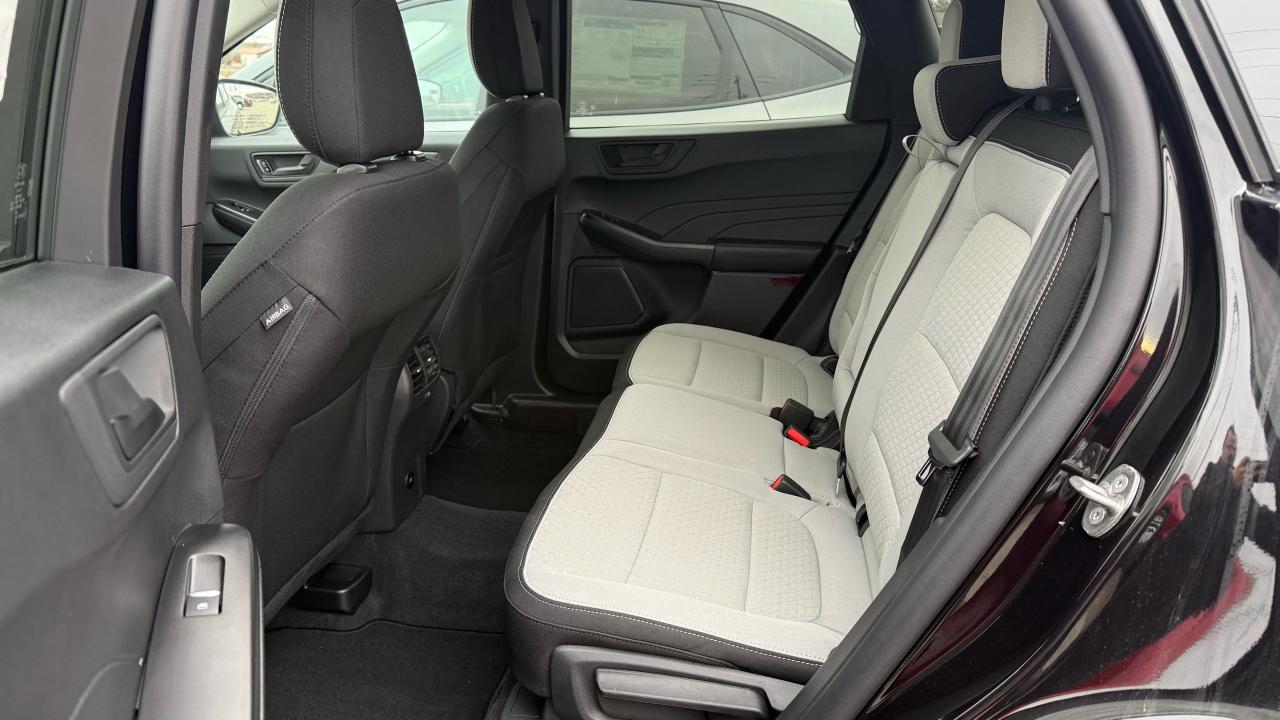 2026 Ford Escape Active® Photo5
