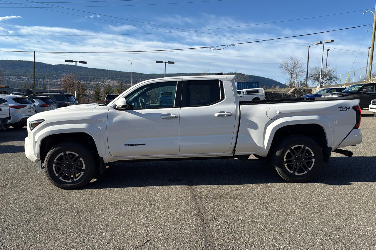 2024 Toyota Tacoma Double Cab AT TRD Sport Photo