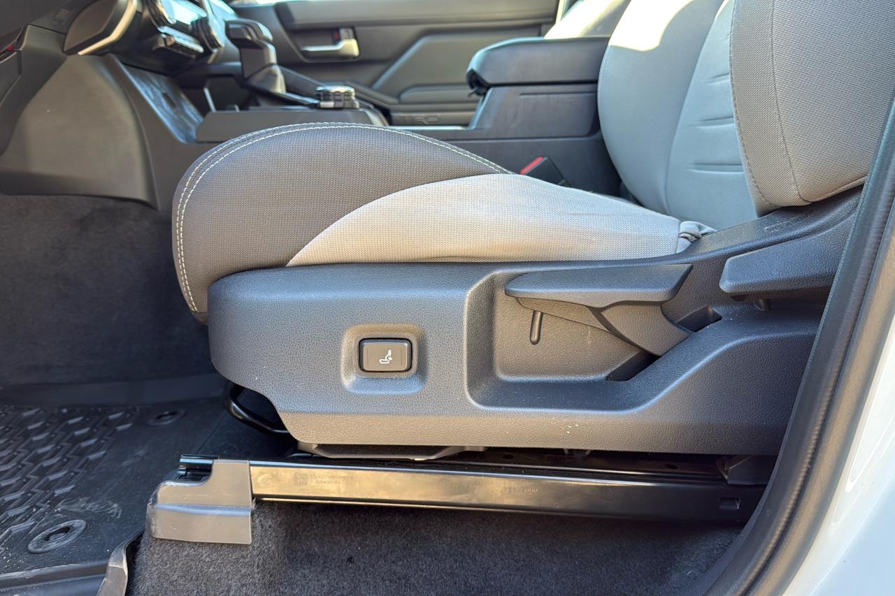 2024 Toyota Tacoma Double Cab AT TRD Sport Photo