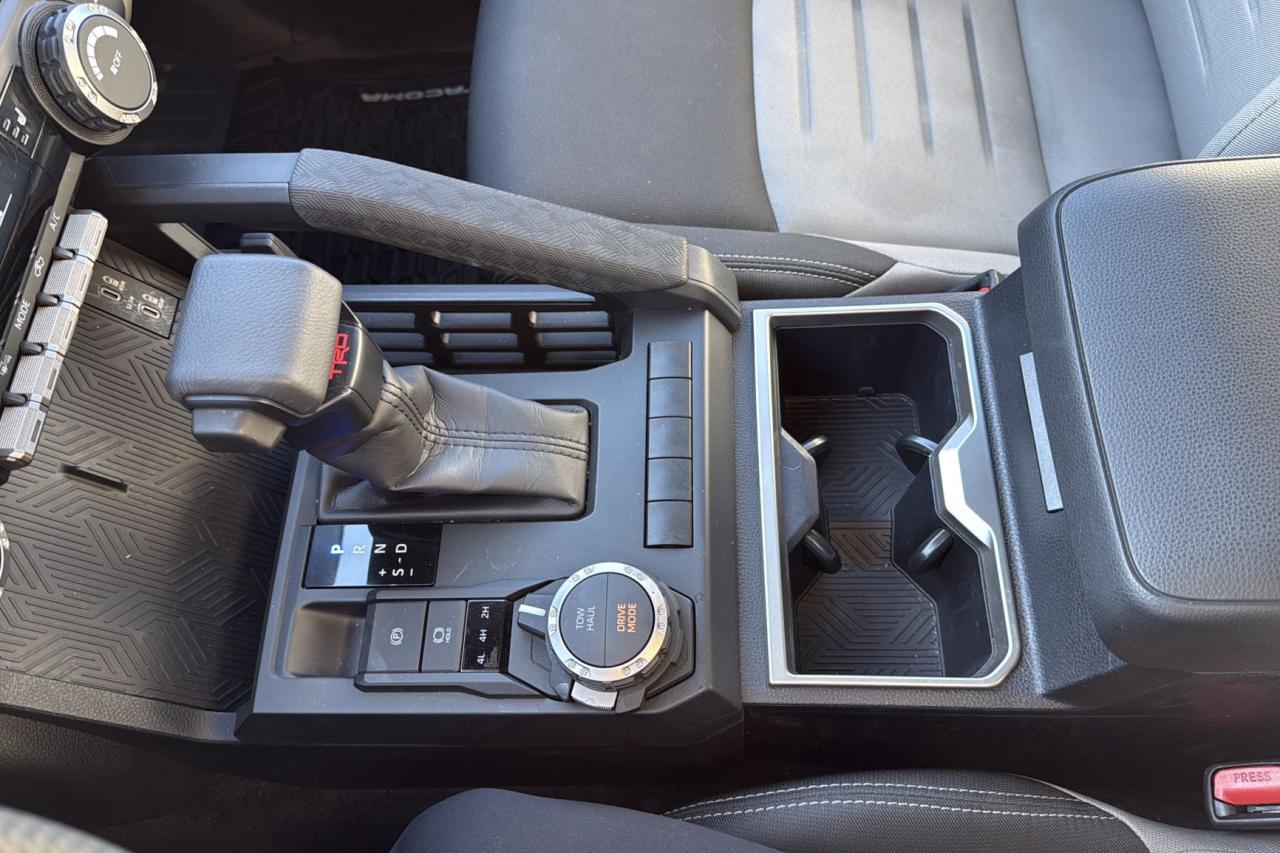 2024 Toyota Tacoma Double Cab AT TRD Sport Photo