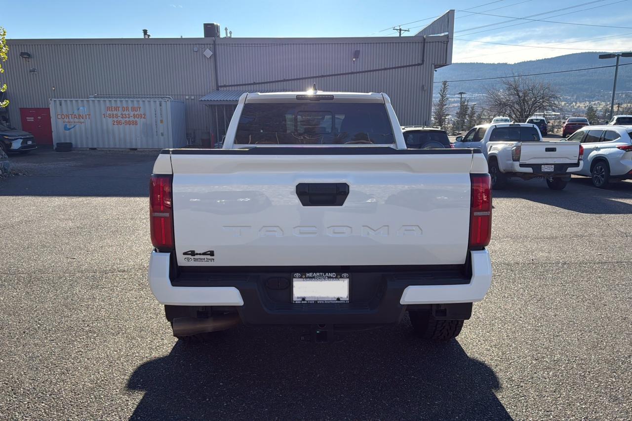2024 Toyota Tacoma Double Cab AT TRD Sport Photo