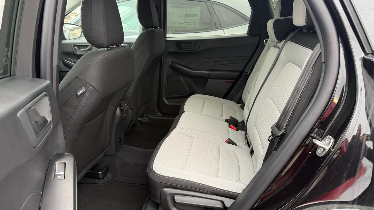 2026 Ford Escape Active® Photo5