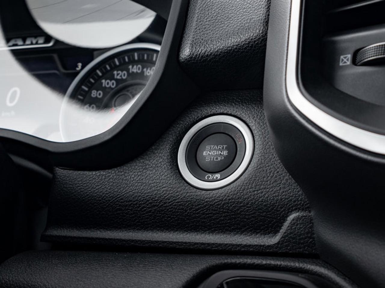 2026 RAM 1500 Express Photo