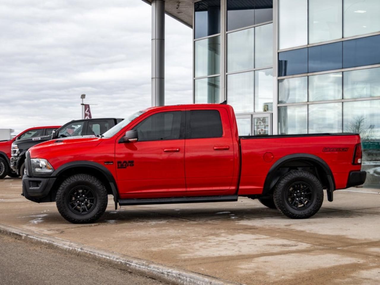 2019 RAM 1500 Classic WARLOCK Photo4