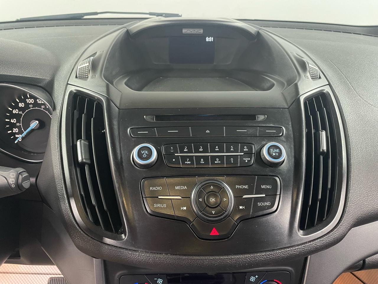 2017 Ford Escape SE Photo10