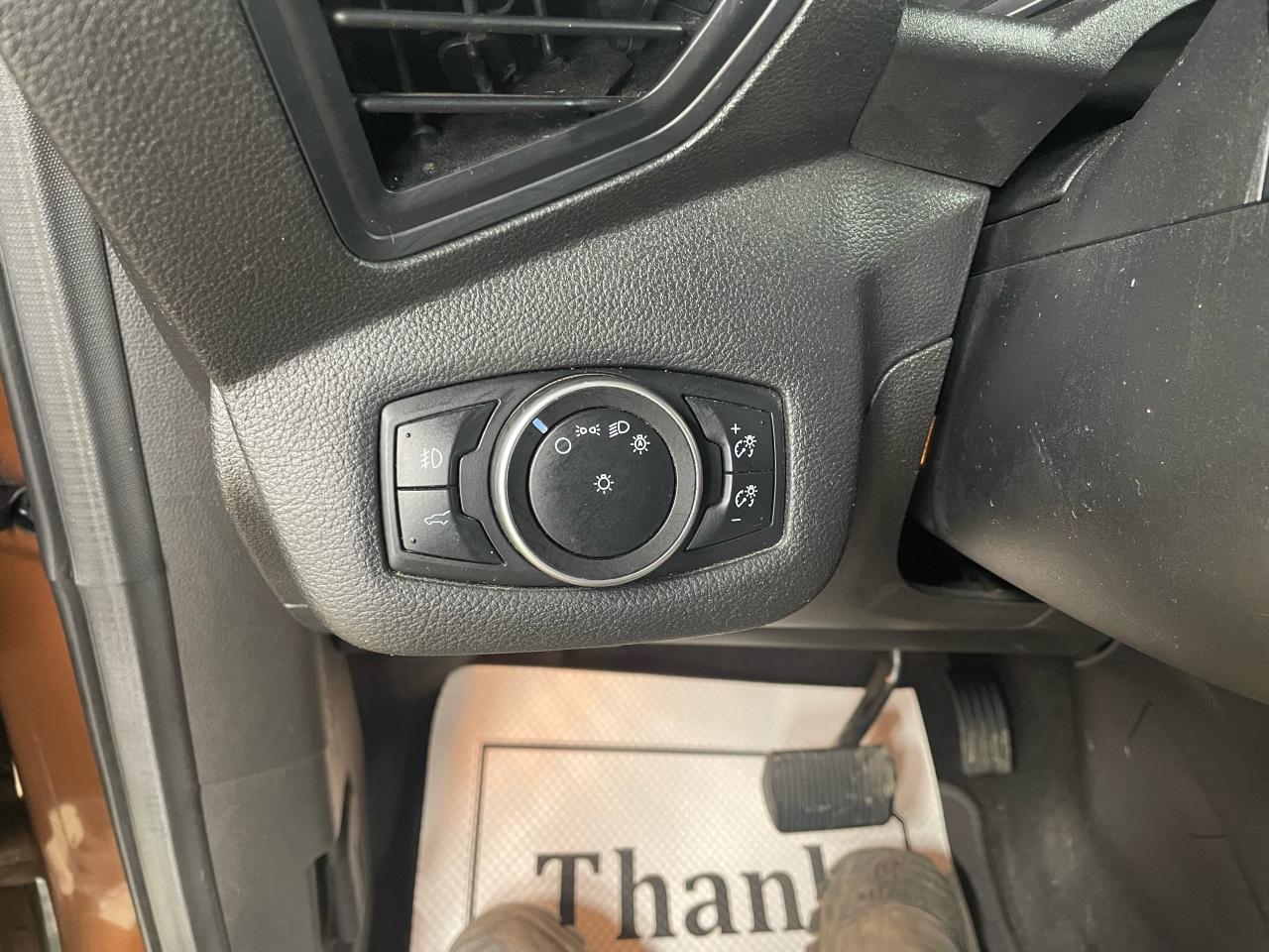 2017 Ford Escape SE Photo17