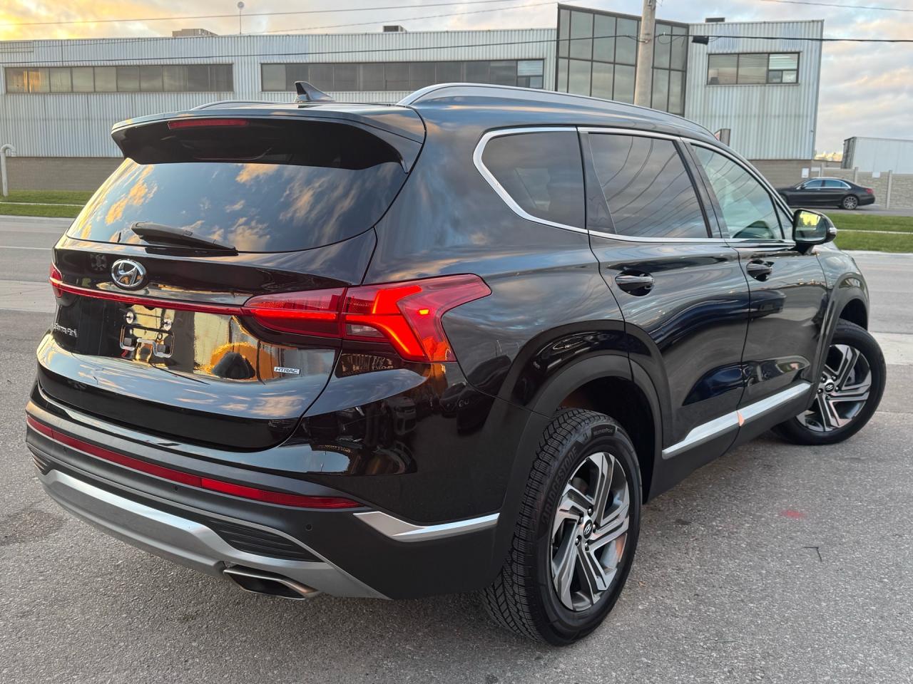 2021 Hyundai Santa Fe Preferred AWD w/Trend Package - Photo #4