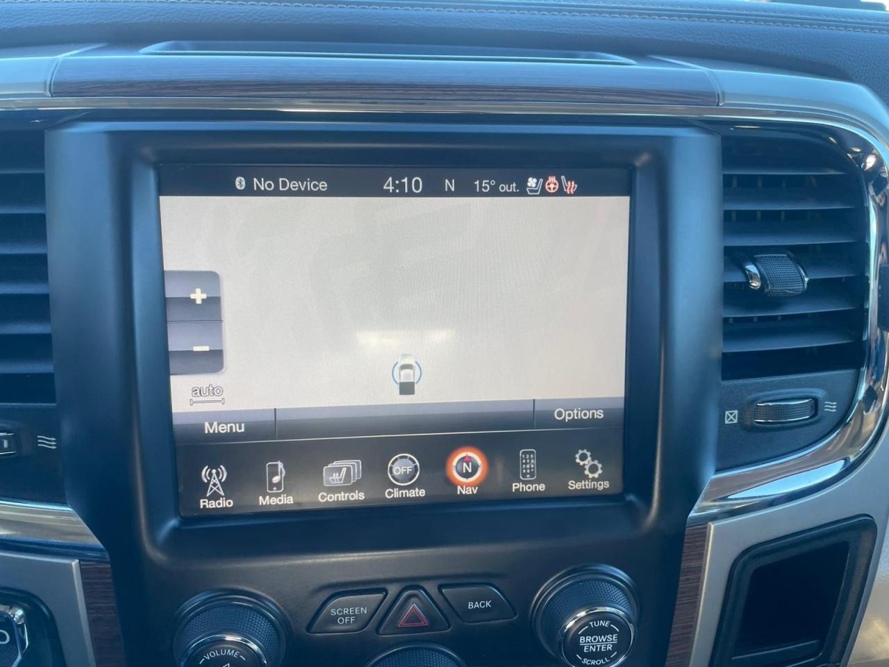 2015 RAM 1500 4WD Crew Cab 140.5" Laramie NAVIGATION LEATHER - Photo #20