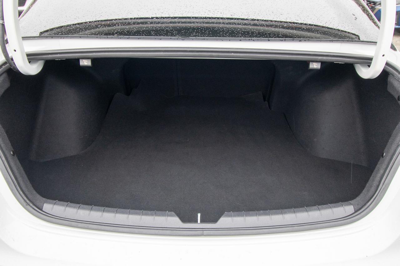 2023 Kia K5 GT Photo5