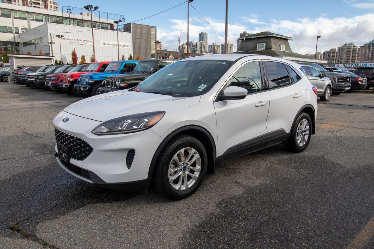 2020 Ford Escape SE AWD Photo