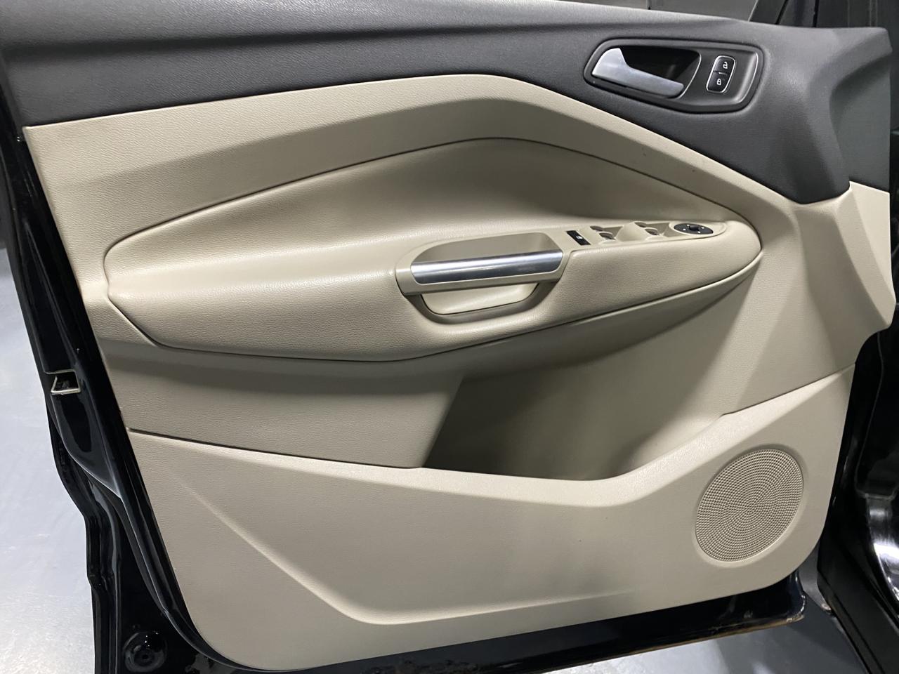 2017 Ford Escape 4WD 4dr SE - Photo #11