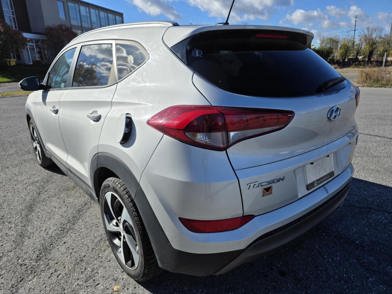 2016 Hyundai Tucson Eco AWD - Photo #2