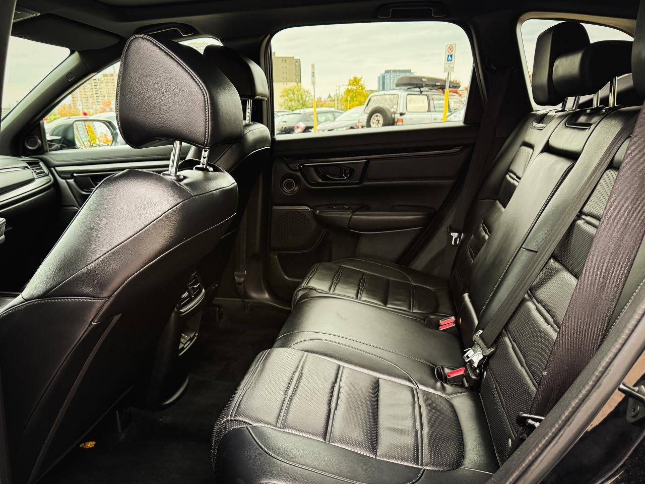 2022 Honda CR-V Black Edition | CLEAN CARFAX | NO ACCIDENT | - Photo #9