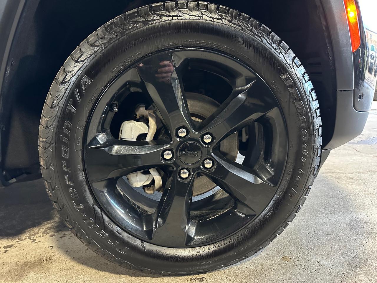 2023 Jeep Grand Cherokee LIMITED | REAR DVD | PANO SUNROOF | BLIND SPOT M - Photo #4