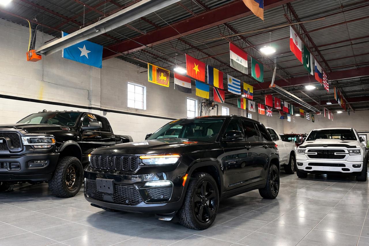 2023 Jeep Grand Cherokee LIMITED | REAR DVD | PANO SUNROOF | BLIND SPOT M Photo