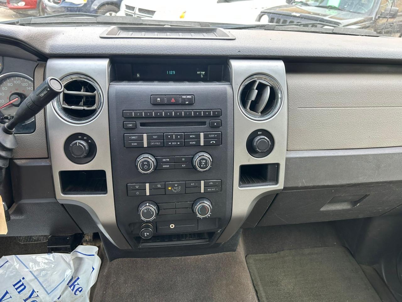 2010 Ford F-150 4WD SUPERCAB 163" XLT - Photo #8