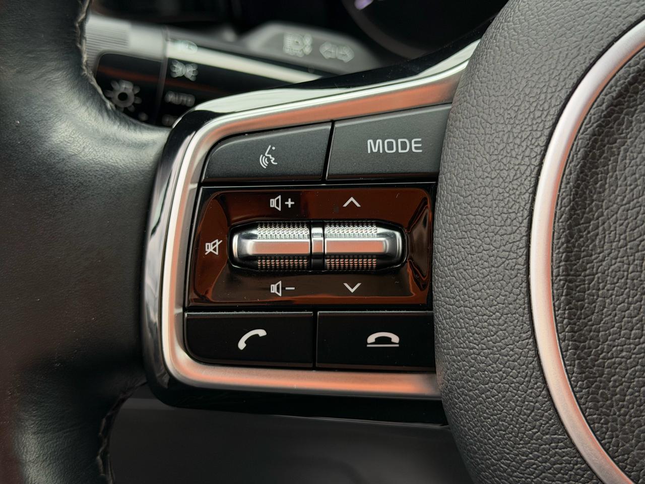 2022 Kia Sorento LX+ 7PASS|AWD|HEATED SEATS - Photo #17