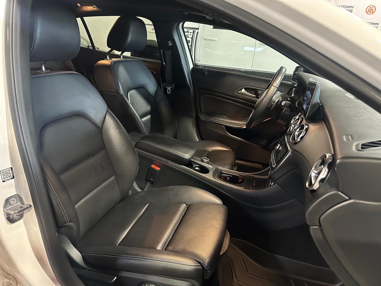 2019 Mercedes-Benz GLA GLA 250 4MATIC AMG PKG | NIGHT PKG | PANO SUNROOF - Photo #6