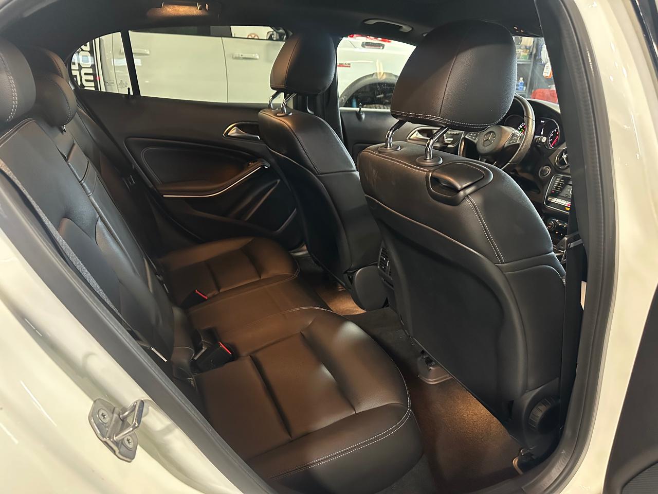 2019 Mercedes-Benz GLA GLA 250 4MATIC AMG PKG | NIGHT PKG | PANO SUNROOF - Photo #12