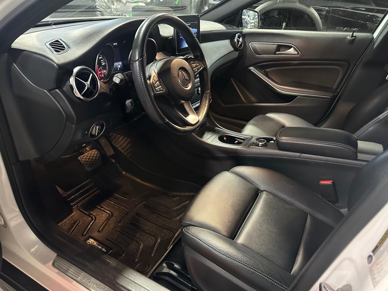 2019 Mercedes-Benz GLA GLA 250 4MATIC AMG PKG | NIGHT PKG | PANO SUNROOF - Photo #20