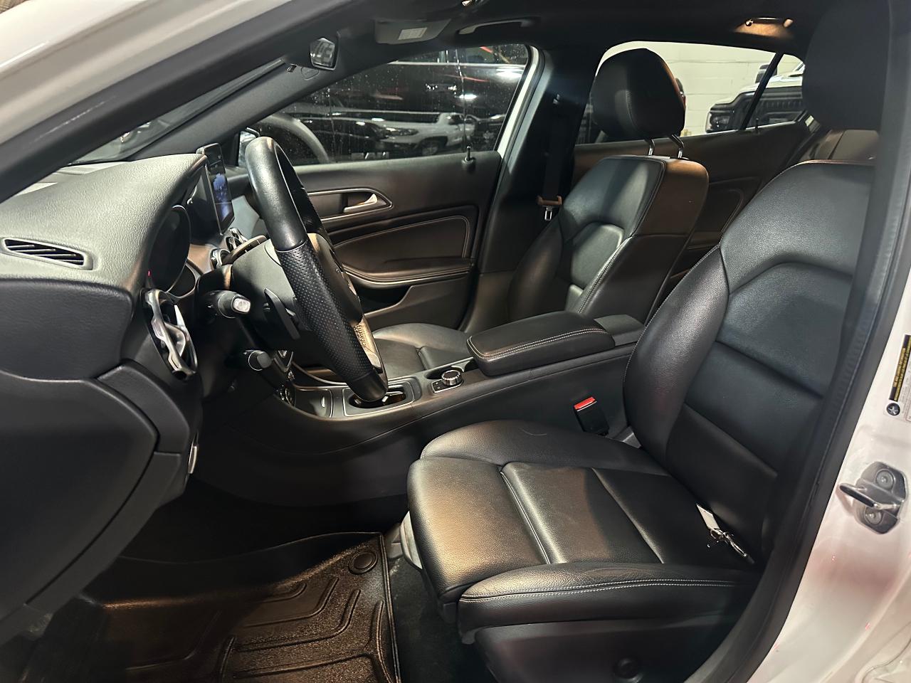 2019 Mercedes-Benz GLA GLA 250 4MATIC AMG PKG | NIGHT PKG | PANO SUNROOF - Photo #21