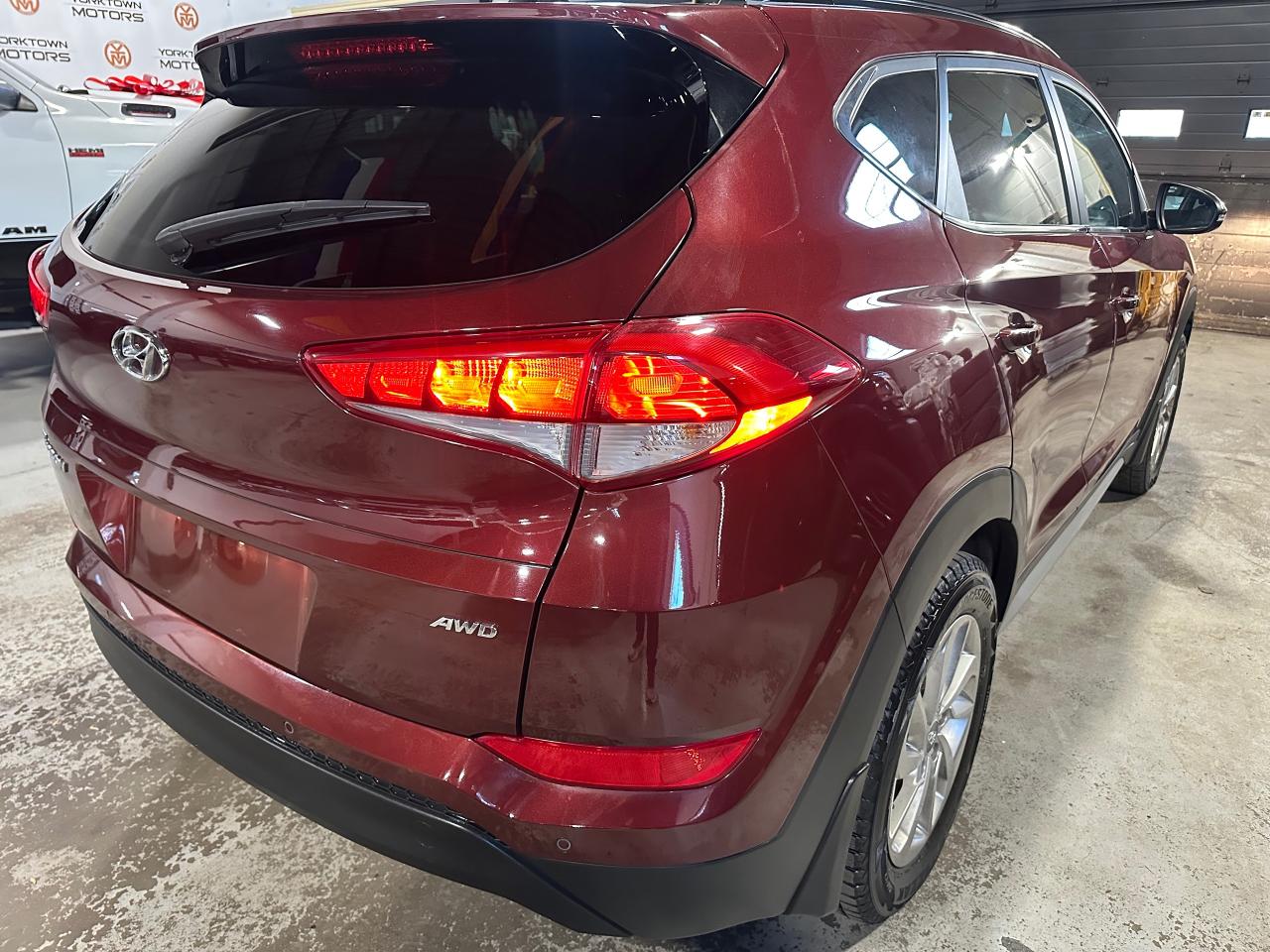 2017 Hyundai Tucson AWD 4dr 2.0L 4CYL LUXURY PKG | PANO SUNROOF - Photo #13