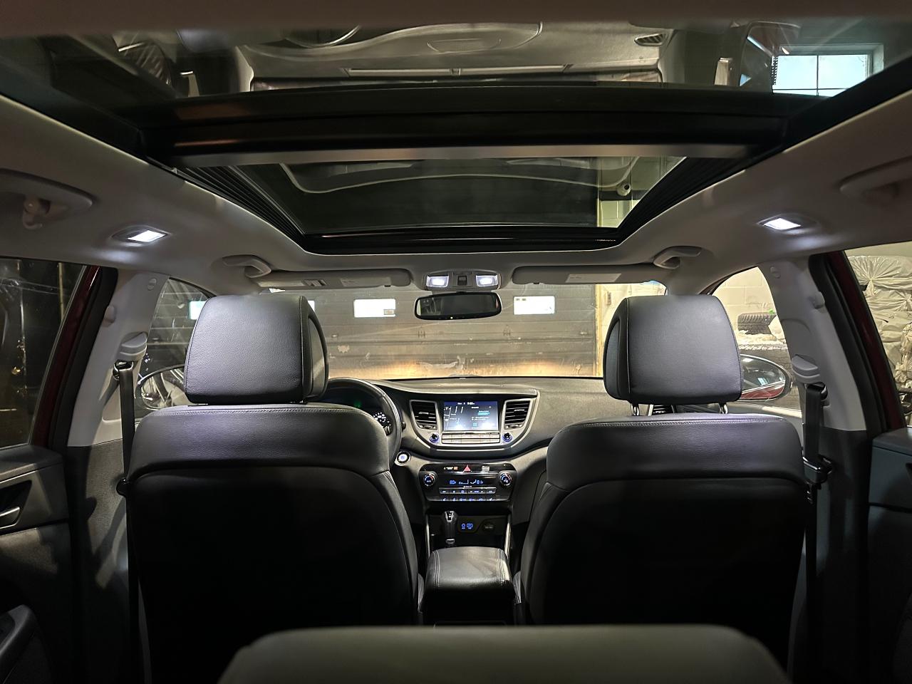 2017 Hyundai Tucson AWD 4dr 2.0L 4CYL LUXURY PKG | PANO SUNROOF - Photo #16