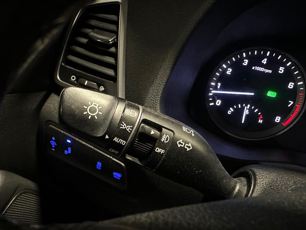 2017 Hyundai Tucson AWD 4dr 2.0L 4CYL LUXURY PKG | PANO SUNROOF - Photo #30