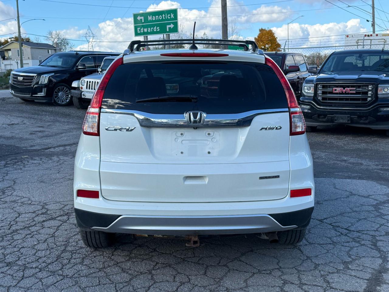 2015 Honda CR-V Touring Photo3
