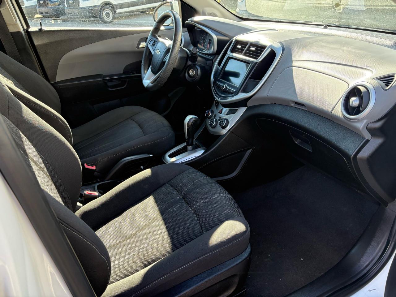 2018 Chevrolet Sonic LT - Photo #9