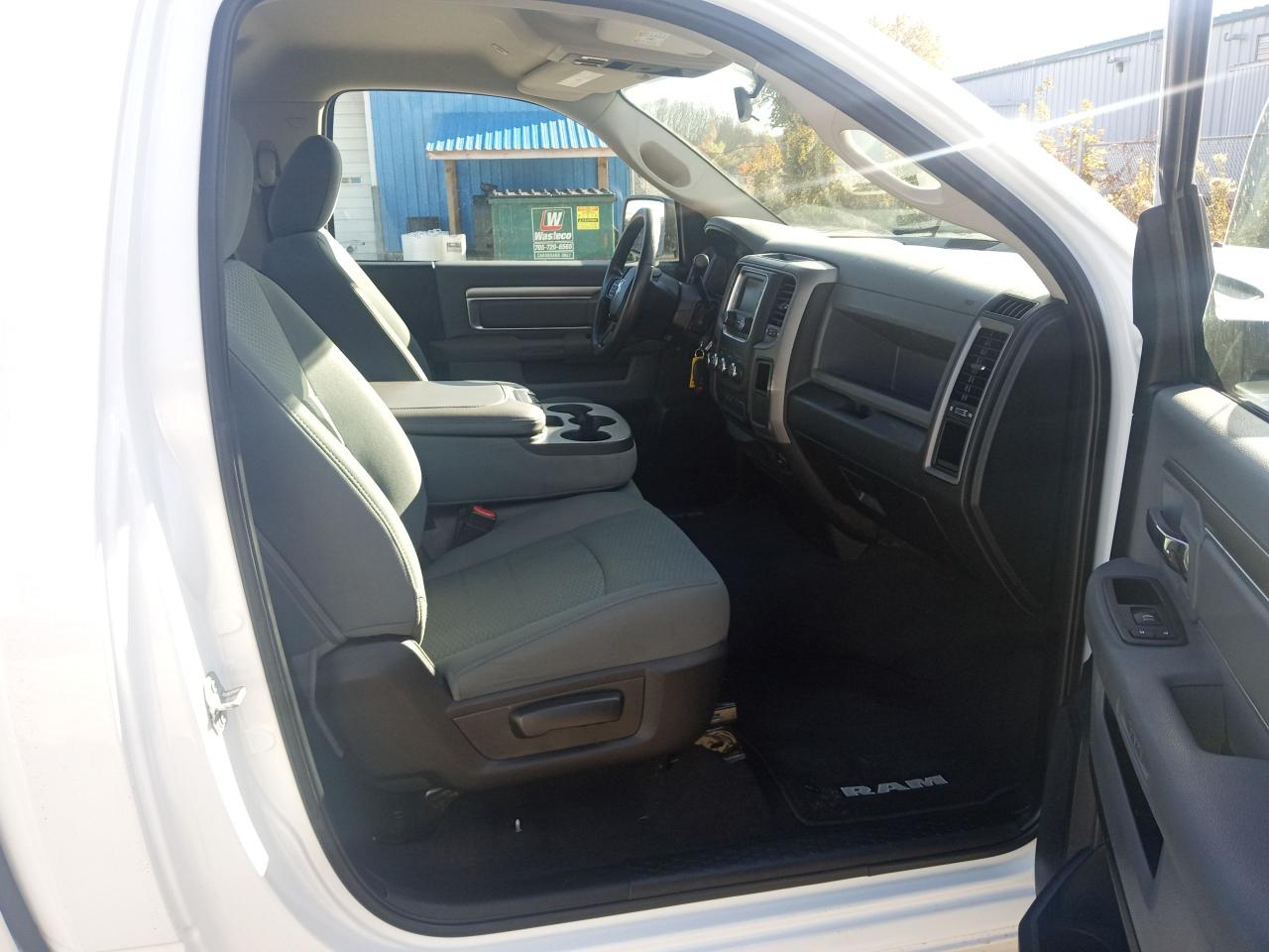 2019 RAM 1500 Classic ST - Photo #12