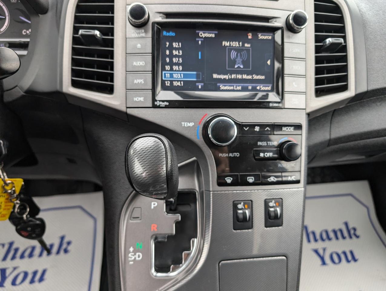 2016 Toyota Venza XLE | NO ACCIDENTS | MB OWNED - Photo #11